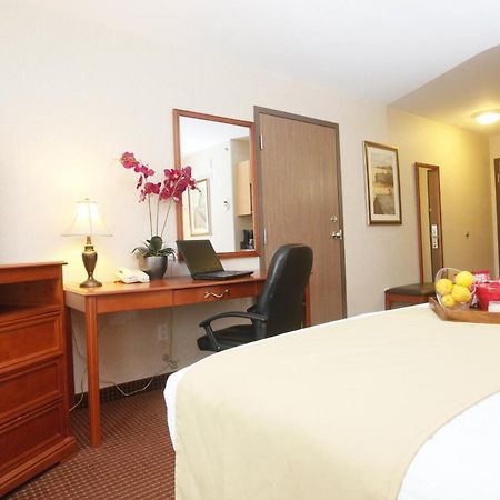 Stonebridge Hotel Dawson Creek Buitenkant foto
