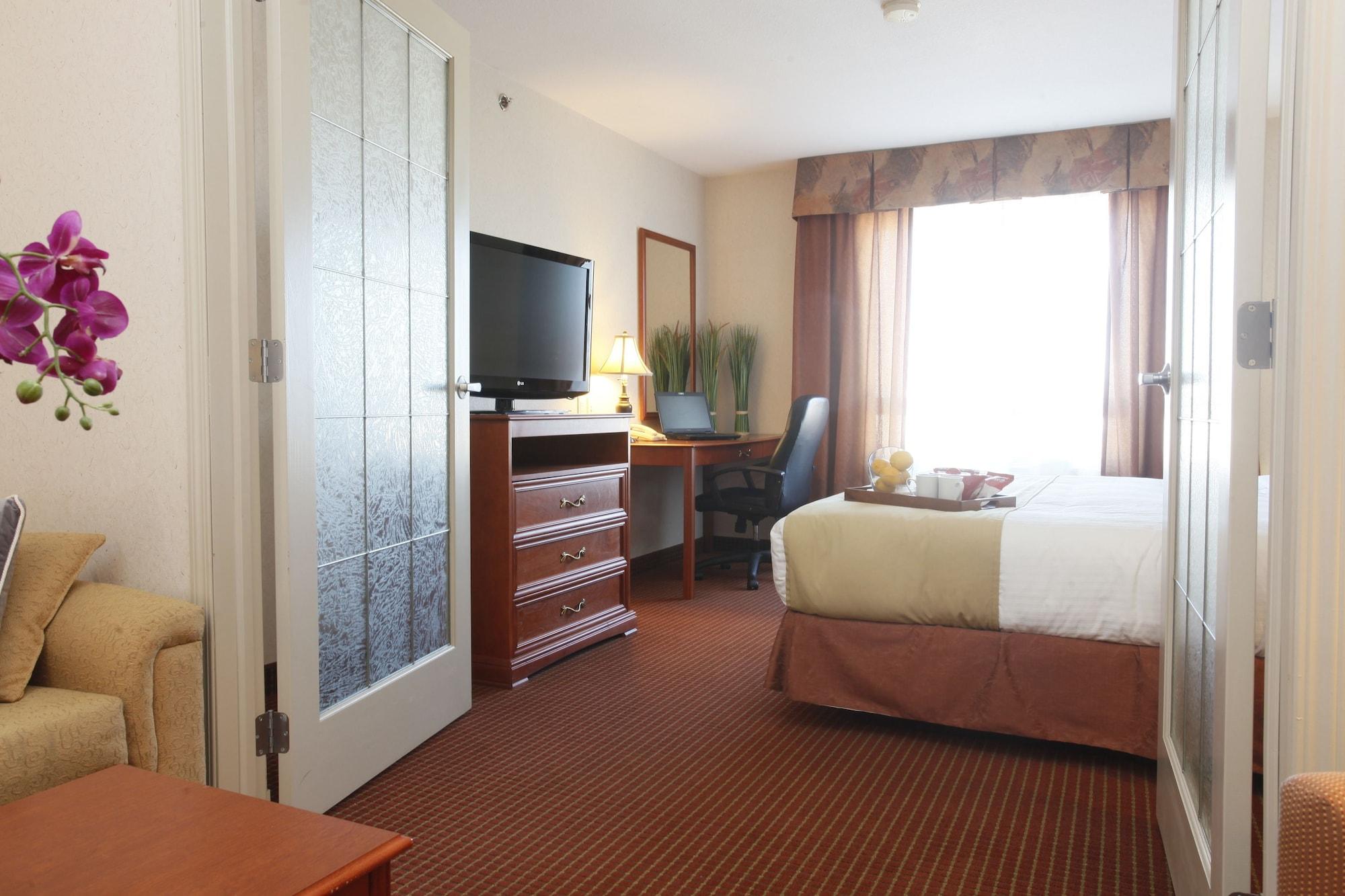 Stonebridge Hotel Dawson Creek Buitenkant foto