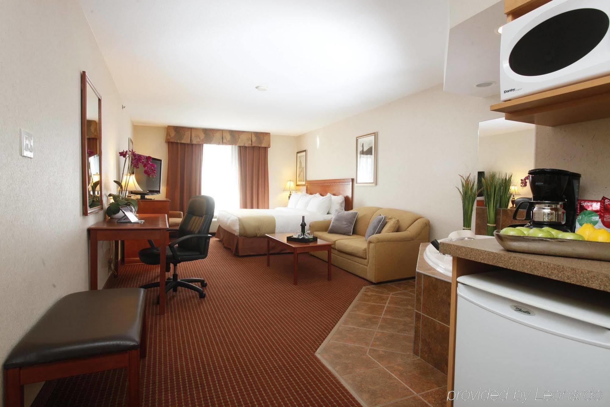 Stonebridge Hotel Dawson Creek Buitenkant foto